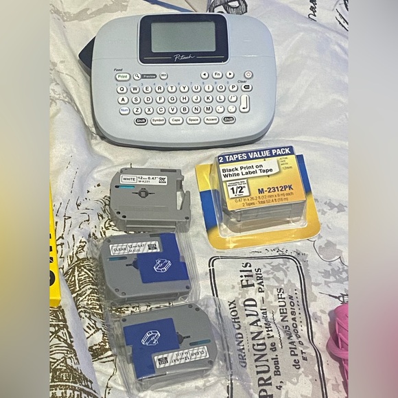 Brother P-Touch, PTM95, Handy Label Maker, 9 Type Styles, 8
Deco Mode Patterns - Picture 8 of 8